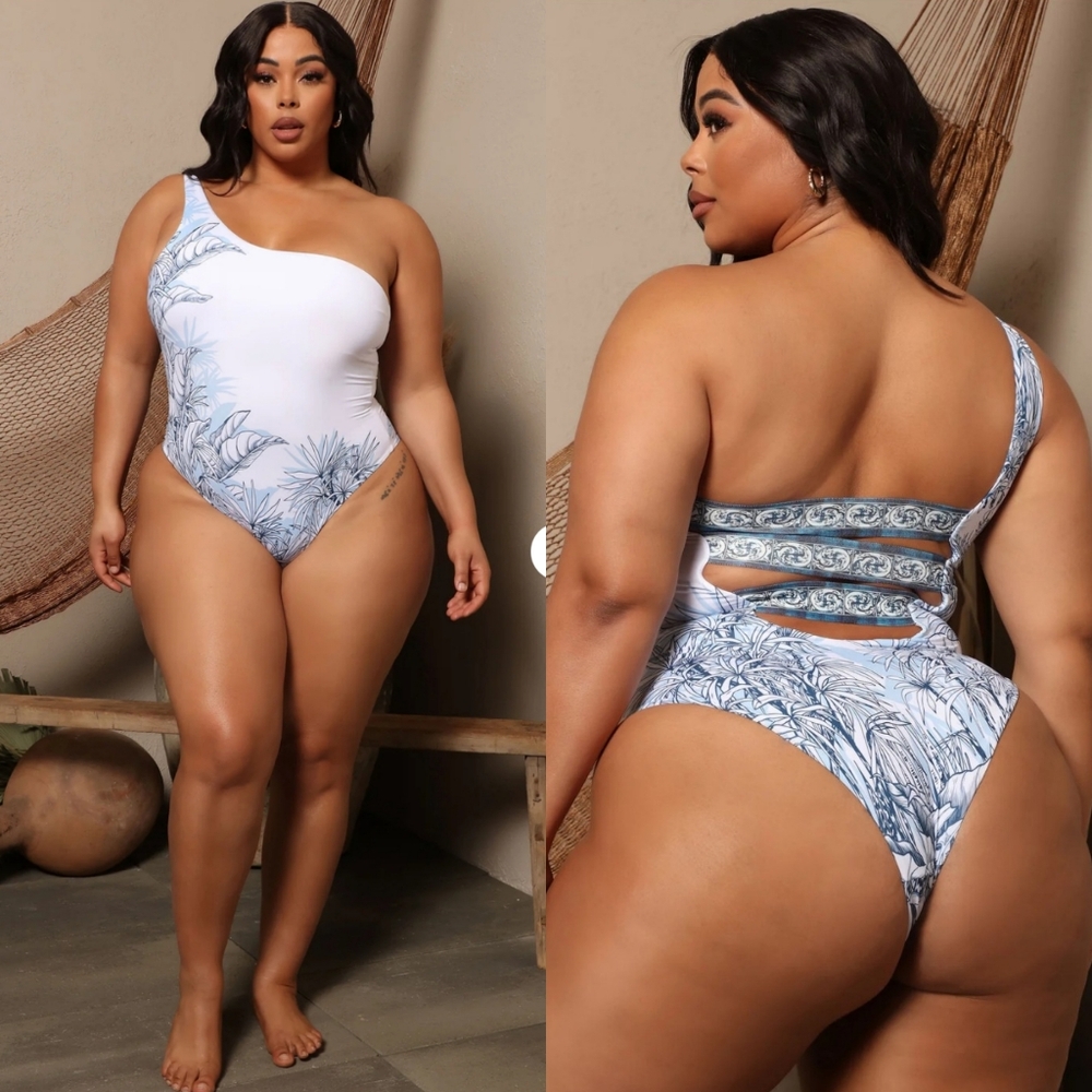 Fashion Nova Bathing Suit - Picture 1 of 4